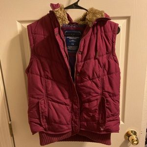 AMERICAN EAGLE- winter vest